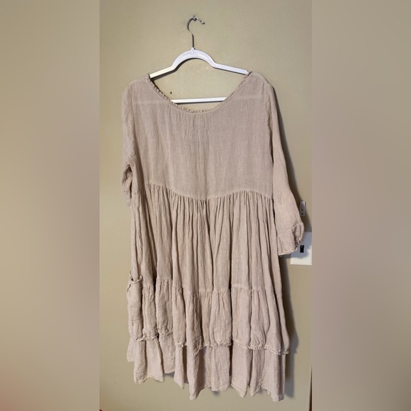 Les Ours Tiered Linen Dress - Picture 4 of 7